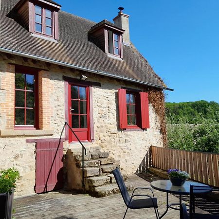 Gite "La Petite" Saint-Benoit-du-Sault Exterior foto